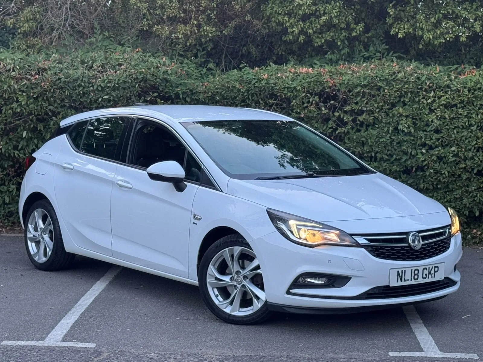 2018 Vauxhall Astra, photo 4 of 34