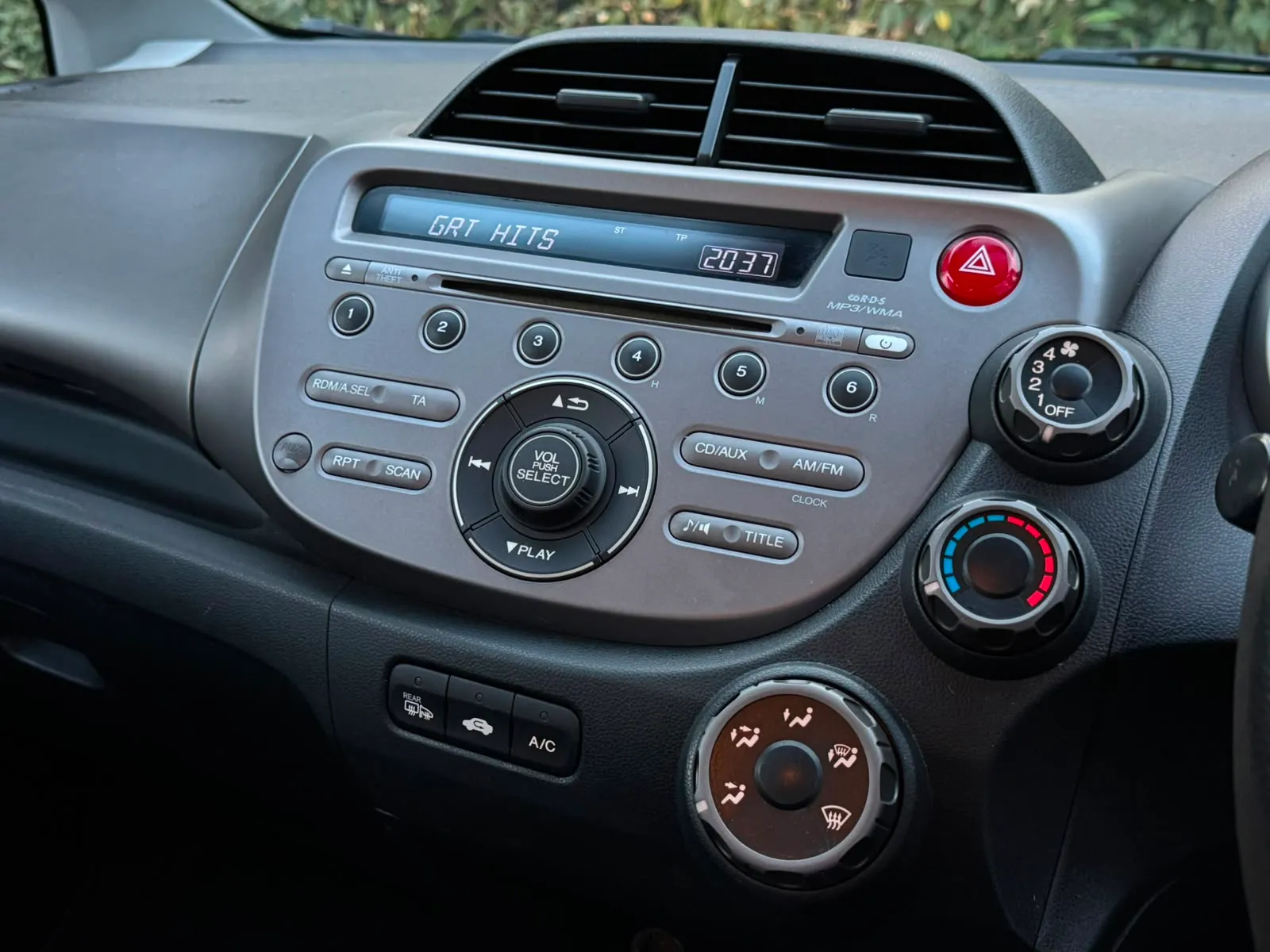 2009 Honda Jazz, photo 11 of 17