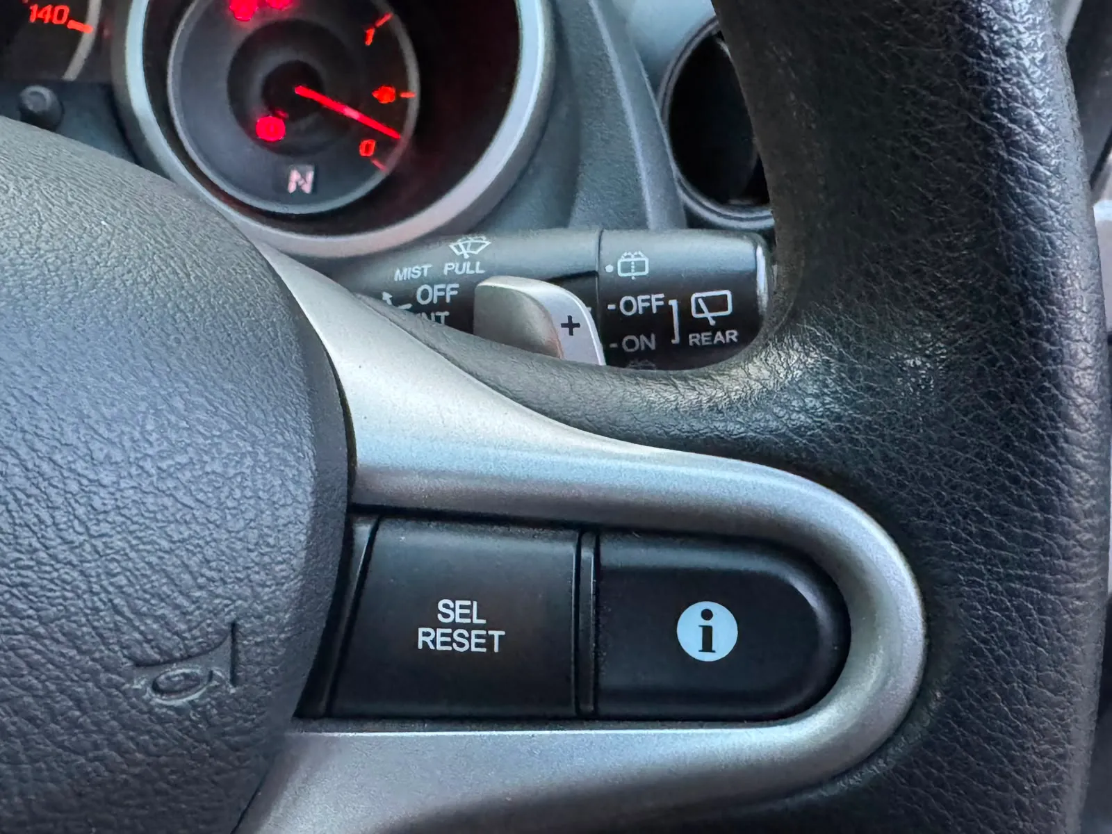 2009 Honda Jazz, photo 13 of 17