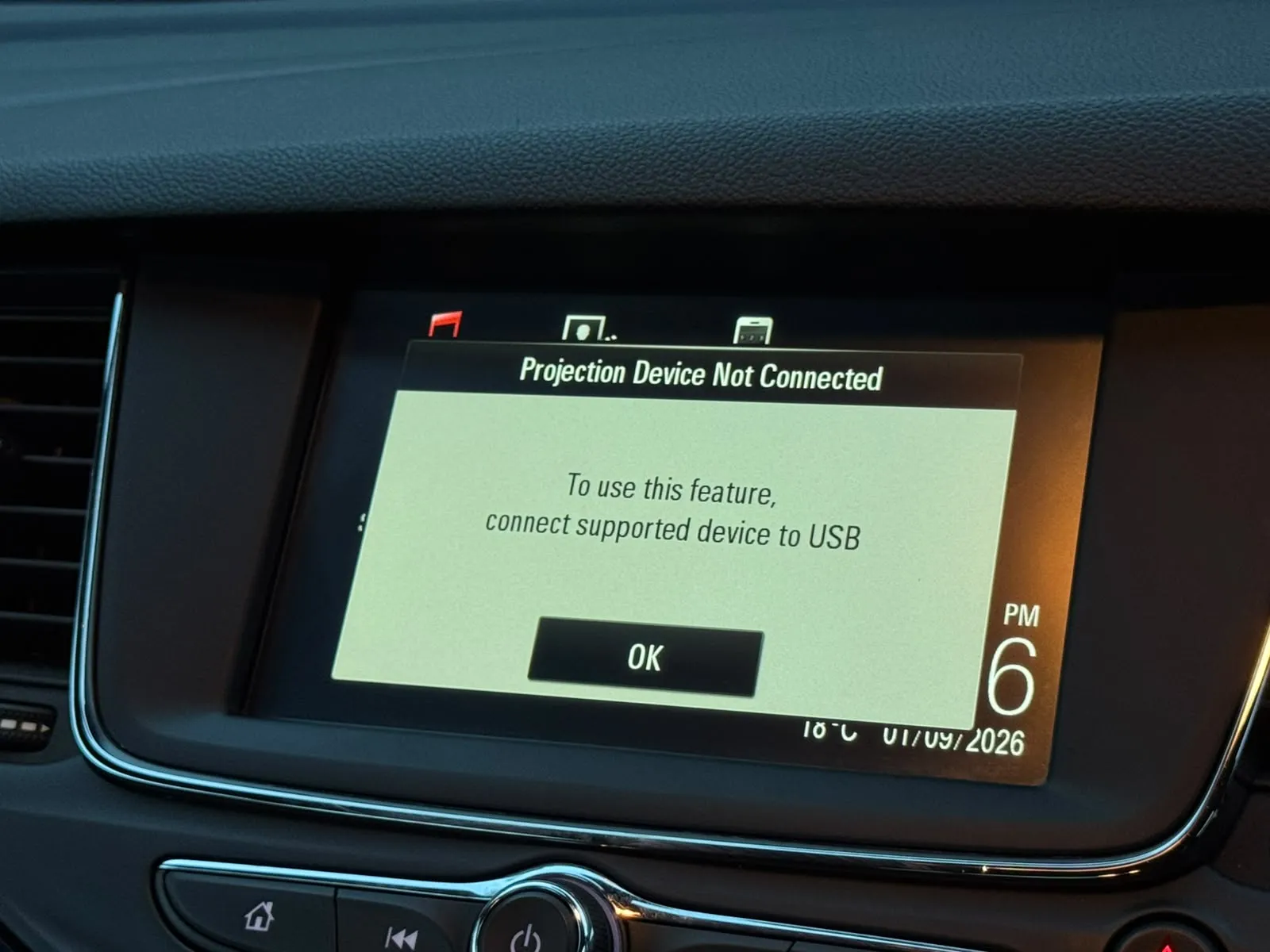 2018 Vauxhall Astra, photo 19 of 34