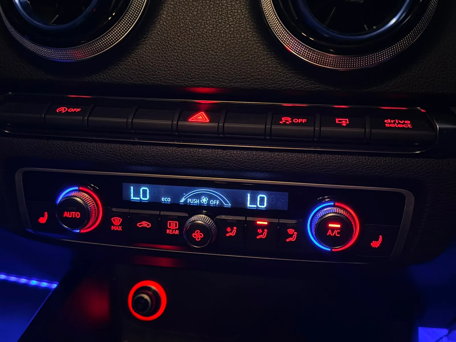2013 Audi A3 Sportback, photo 22 of 37